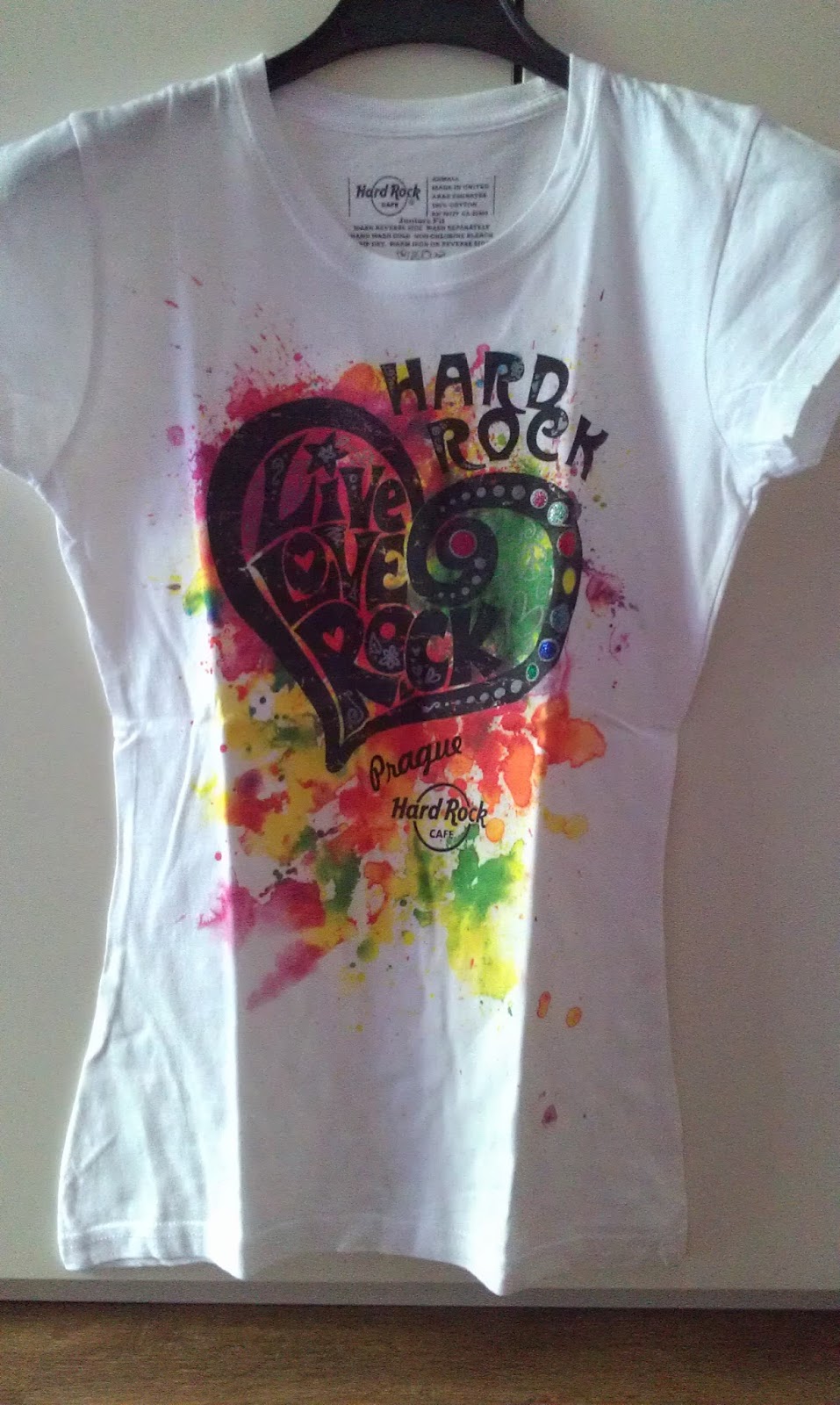 T shirt hard hot sale rock praga prezzo